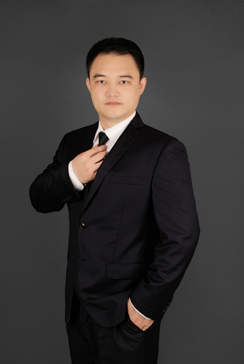 张坤_副本.jpg